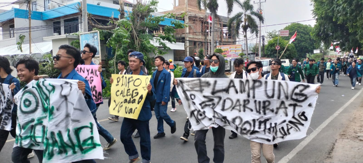 Ratusan Mahasiswa Lampung Menggelar Aksi Tolak Politik Uang Jelang Pilkada Serentak 2024